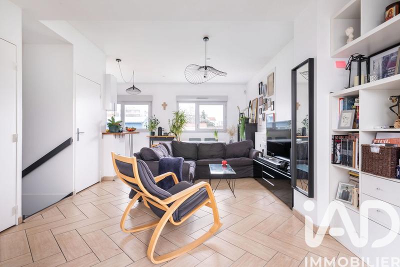 Appartement - 100 m² - 5 pièces