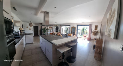 Propriété - 158 m² - 7 pièces