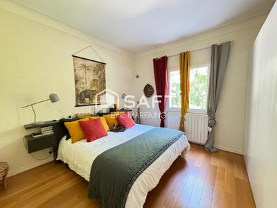 Maison - 280 m² - 7 pièces