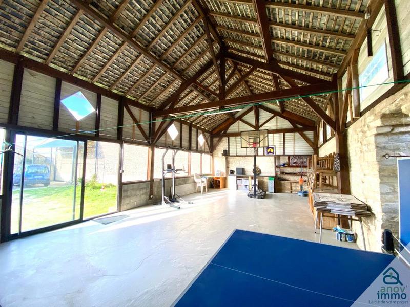 Propriété - 216 m² - 8 pièces