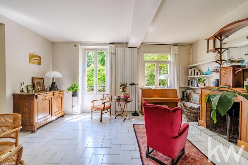 Maison - 150 m² - 8 pièces