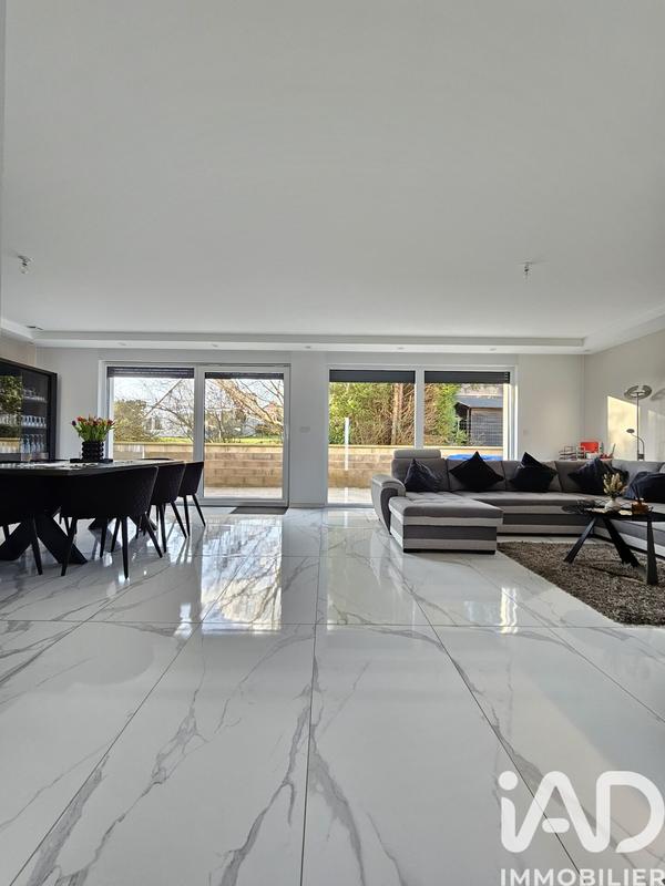 Maison - 144 m² - 5 pièces