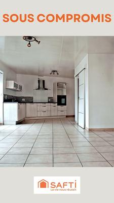 Maison - 99 m² - 5 pièces