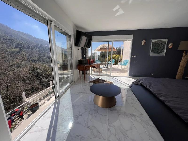 Villa - 500 m² - 6 pièces