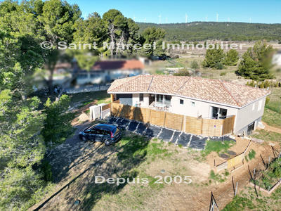 Maison - 108 m² - 4 pièces