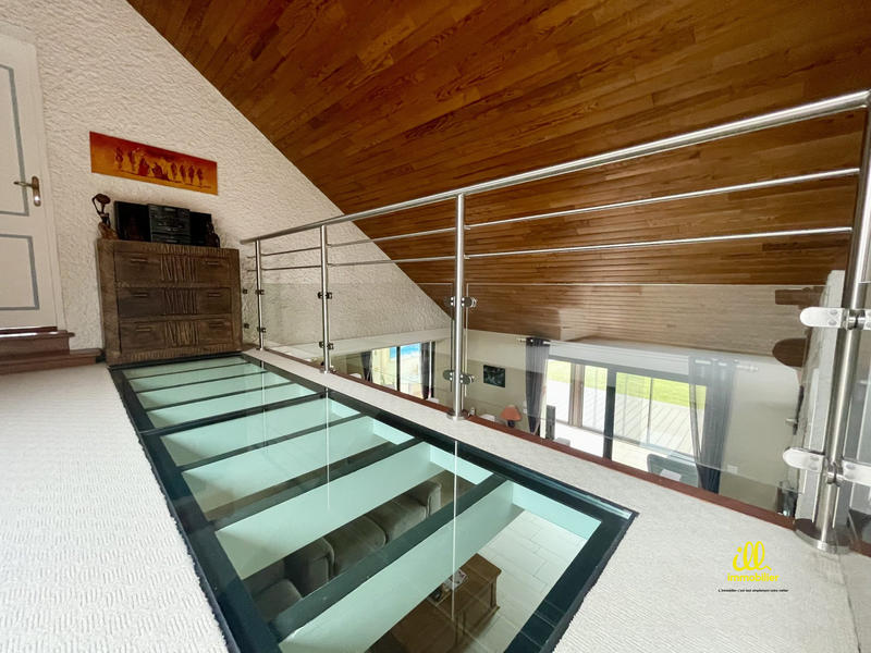 Maison - 156 m² - 7 pièces