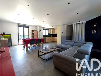 Maison - 121 m² - 5 pièces