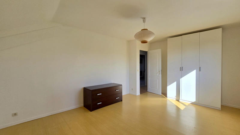 Maison - 143 m² - 6 pièces