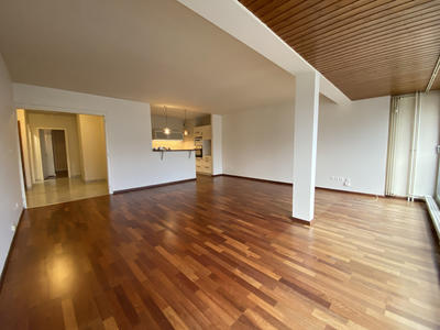 Appartement - 83 m² - 2 pièces