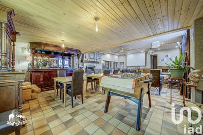 Maison - 453 m² - 14 pièces