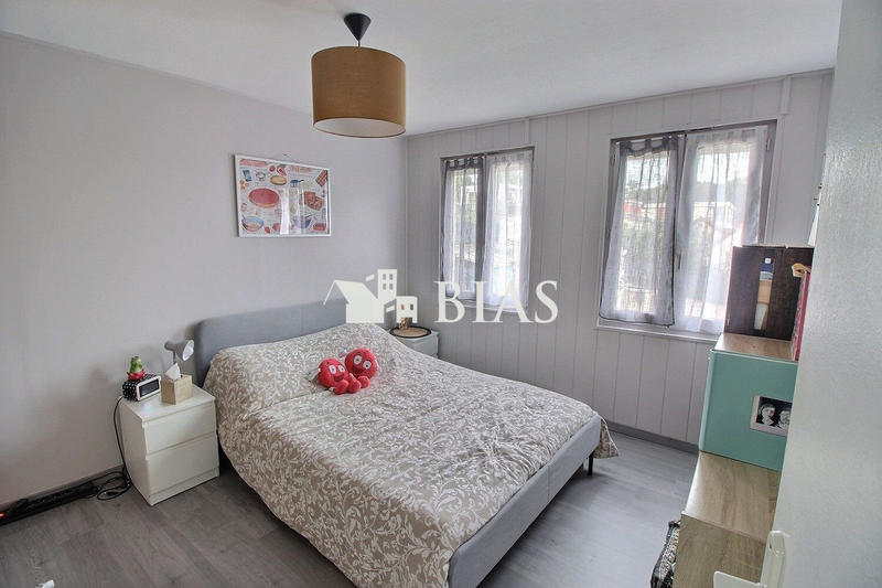 Maison - 80 m² - 4 pièces