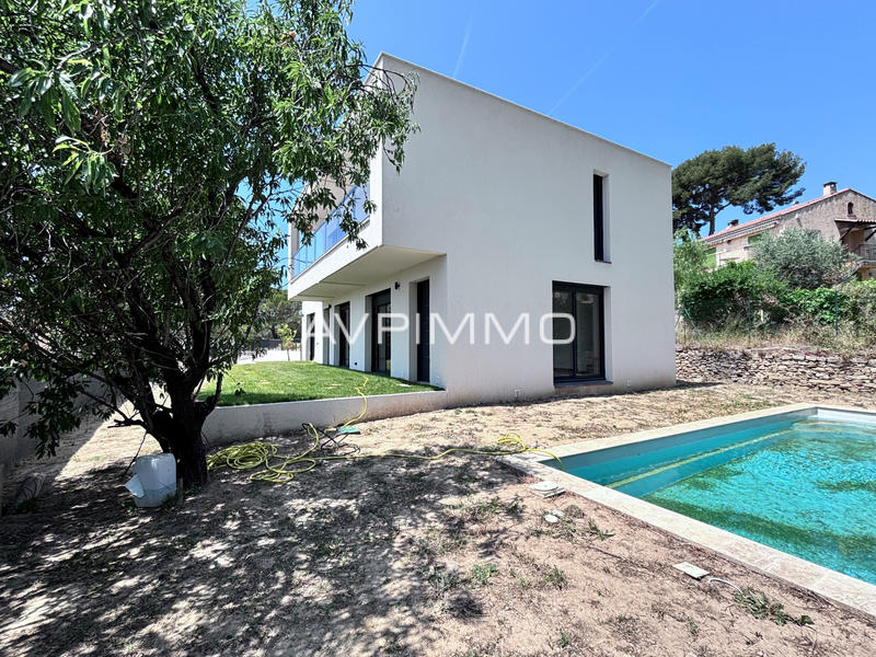 Villa - 145 m² - 5 pièces