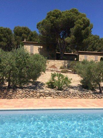 Villa - 180 m² - 8 pièces