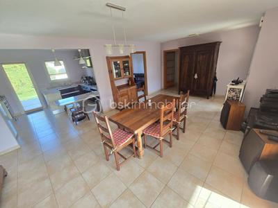 Maison - 113 m² - 6 pièces