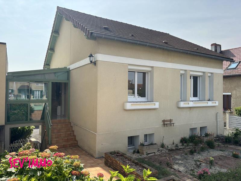 Maison - 168 m² - 7 pièces