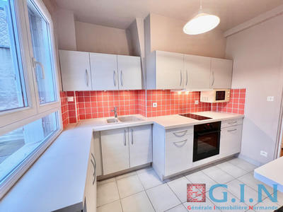 Appartement - 86 m² - 4 pièces