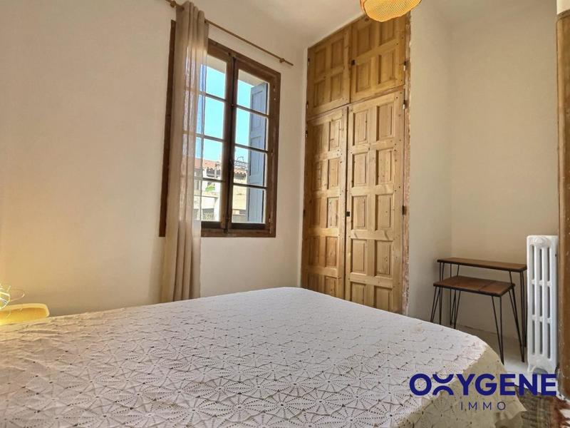 Maison - 260 m² - 12 pièces