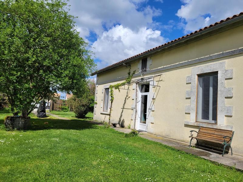 Maison - 160 m² - 8 pièces