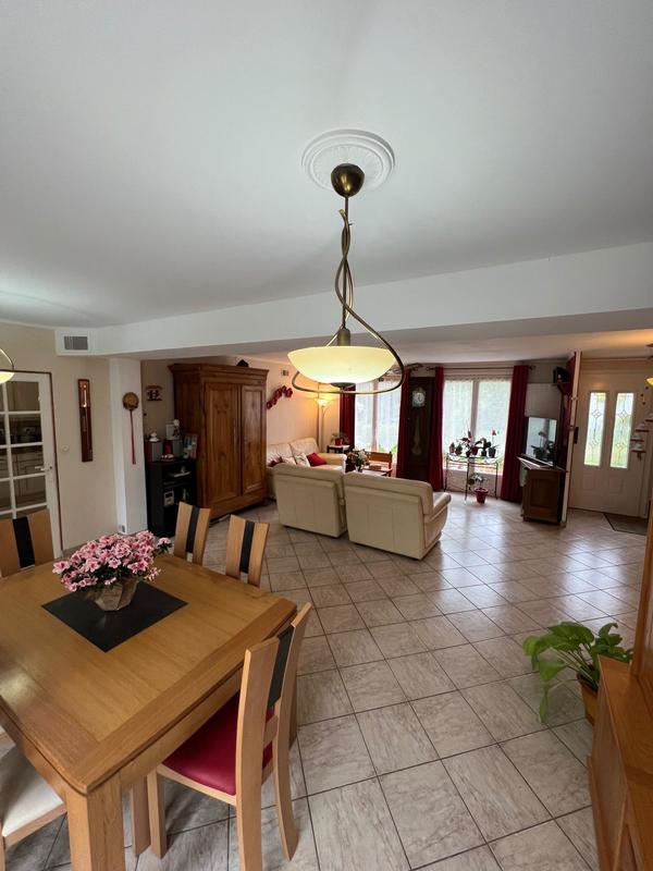 Maison - 136 m² - 6 pièces