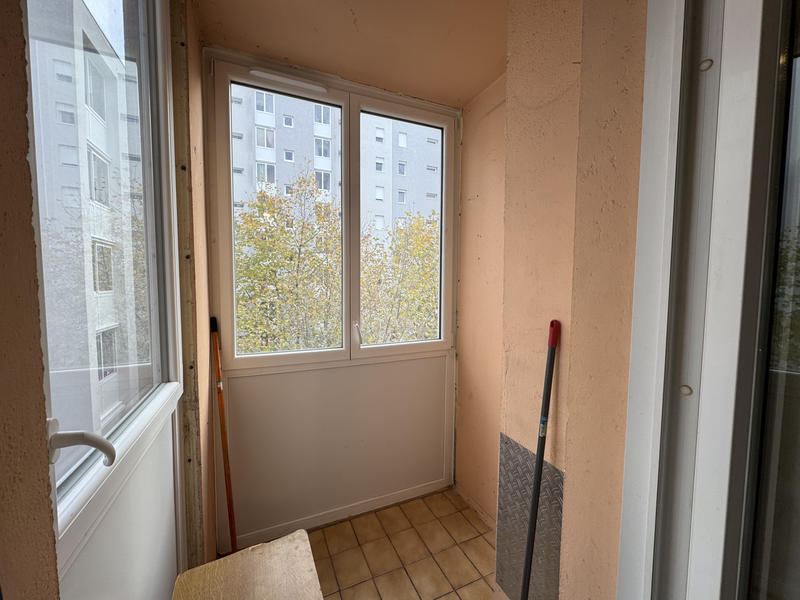 Appartement - 80 m² - 5 pièces
