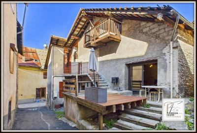 Maison de village - 111 m² - 5 pièces