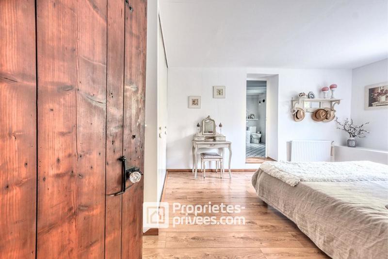 Maison - 183 m² - 9 pièces