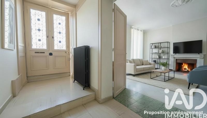 Maison - 250 m² - 9 pièces