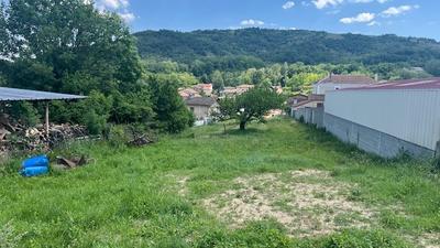 Terrain constructible - 1 122 m²