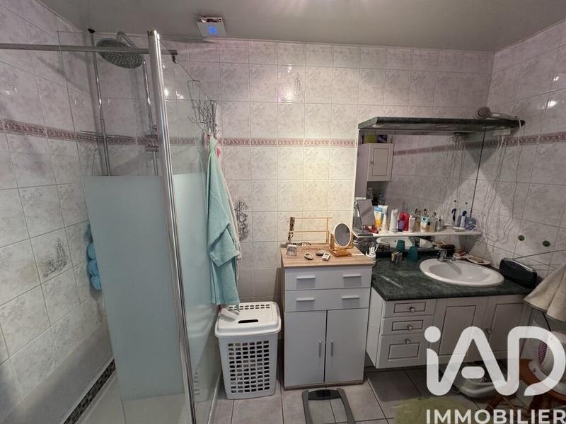 Maison - 168 m² - 9 pièces