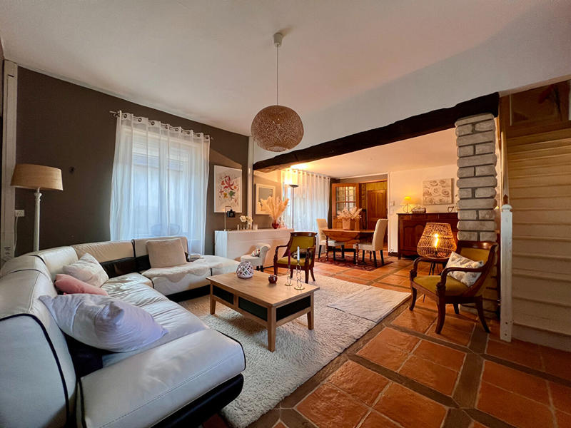 Maison - 147 m² - 7 pièces