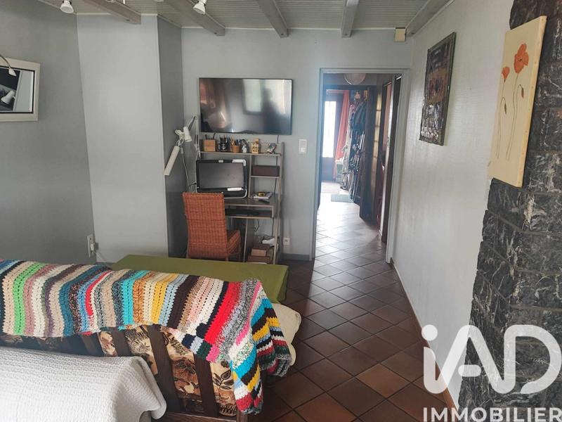 Maison - 179 m² - 15 pièces