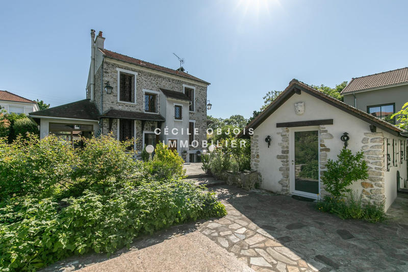 Maison ancienne - 272 m² - 9 pièces