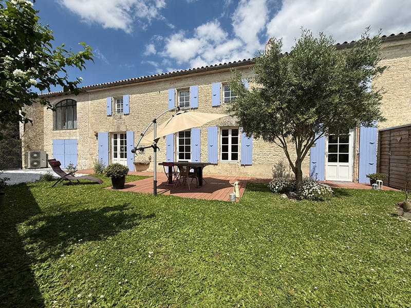 Maison - 190 m² - 5 pièces