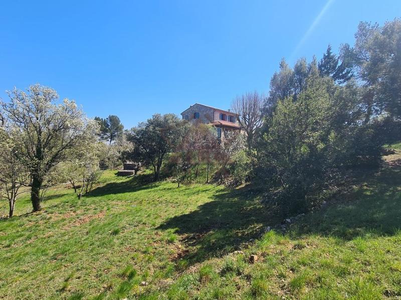 Propriété - 110 m² - 5 pièces