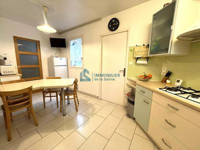 Maison - 103 m² - 6 pièces