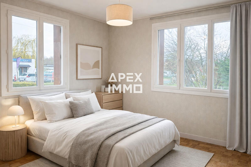 Maison - 93 m² - 5 pièces