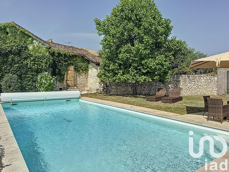 Maison de village - 260 m² - 8 pièces