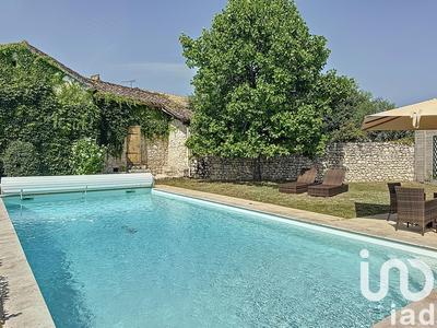 Maison de village - 260 m² - 8 pièces