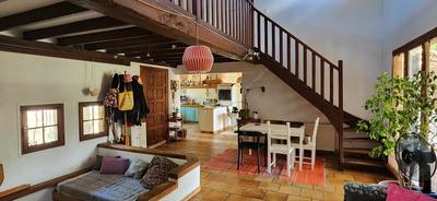 Maison - 140 m² - 7 pièces