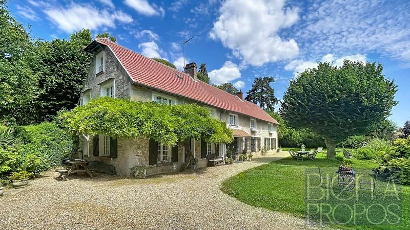 Maison ancienne - 340 m² - 10 pièces