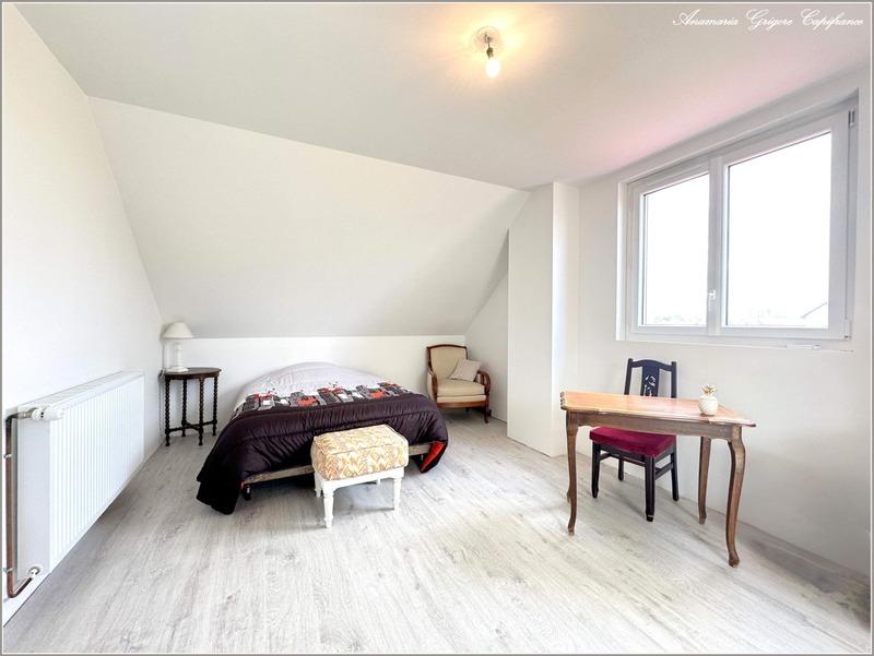 Maison - 194 m² - 5 pièces