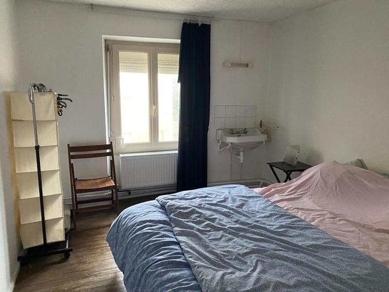 Maison - 235 m² - 9 pièces