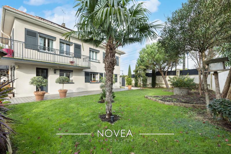 Maison - 185 m² - 5 pièces