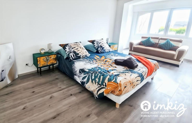 Maison - 250 m² - 9 pièces