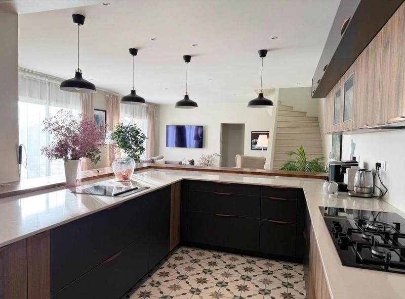 Maison - 189 m² - 7 pièces