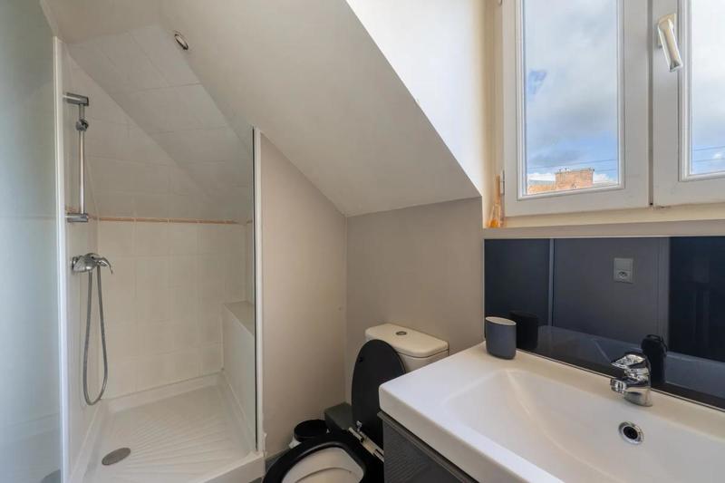 Maison - 187 m² - 6 pièces