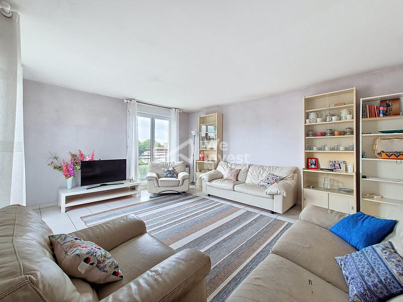 Appartement - 84 m² - 4 pièces