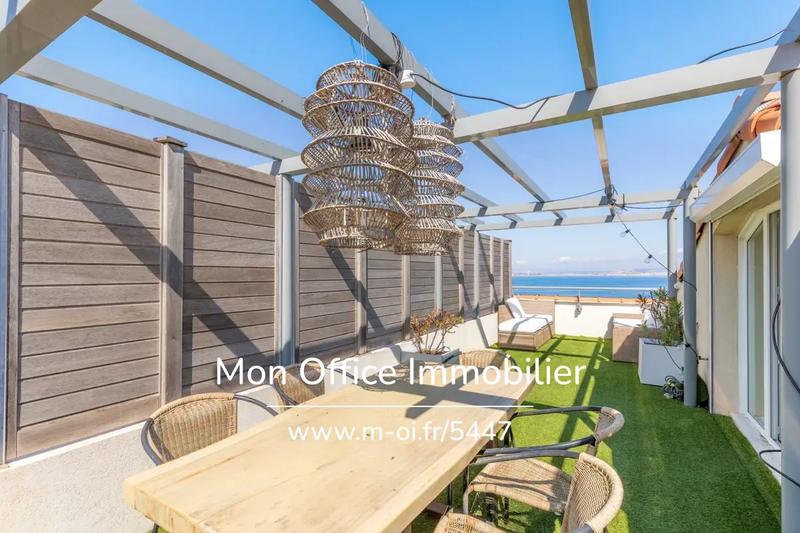 Penthouse - 135 m² - 4 pièces