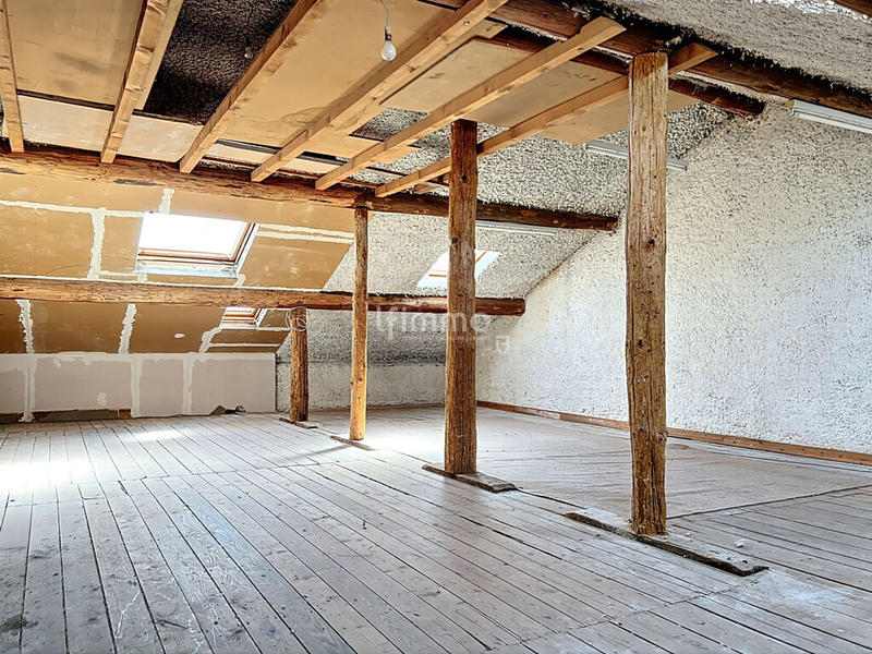 Maison - 290 m² - 11 pièces