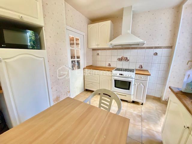 Maison - 184 m² - 11 pièces